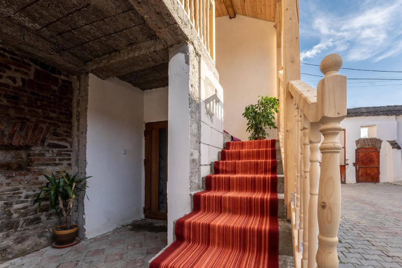Casa Brutarului Crit Hotel ภายนอก รูปภาพ