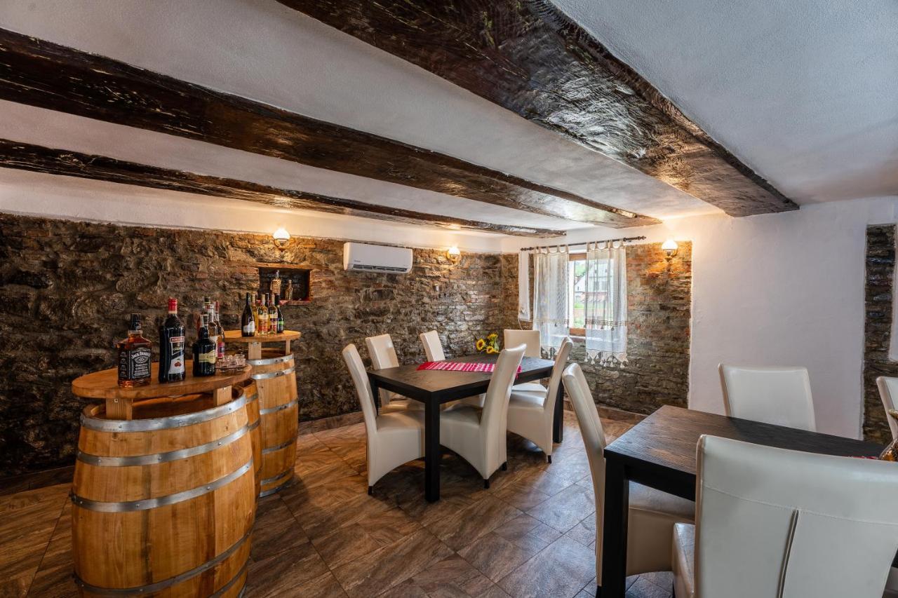 Casa Brutarului Crit Hotel ภายนอก รูปภาพ