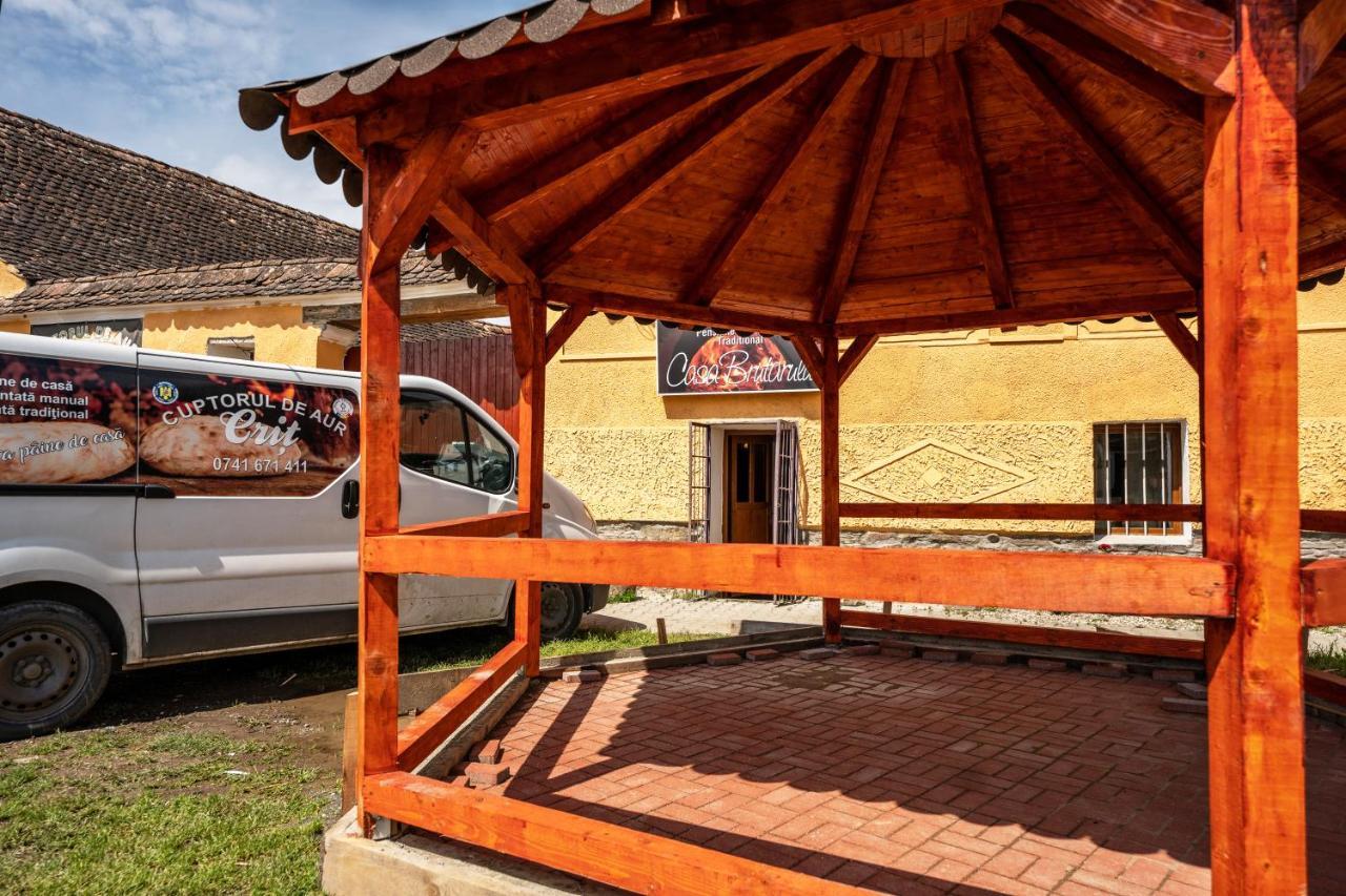Casa Brutarului Crit Hotel ภายนอก รูปภาพ