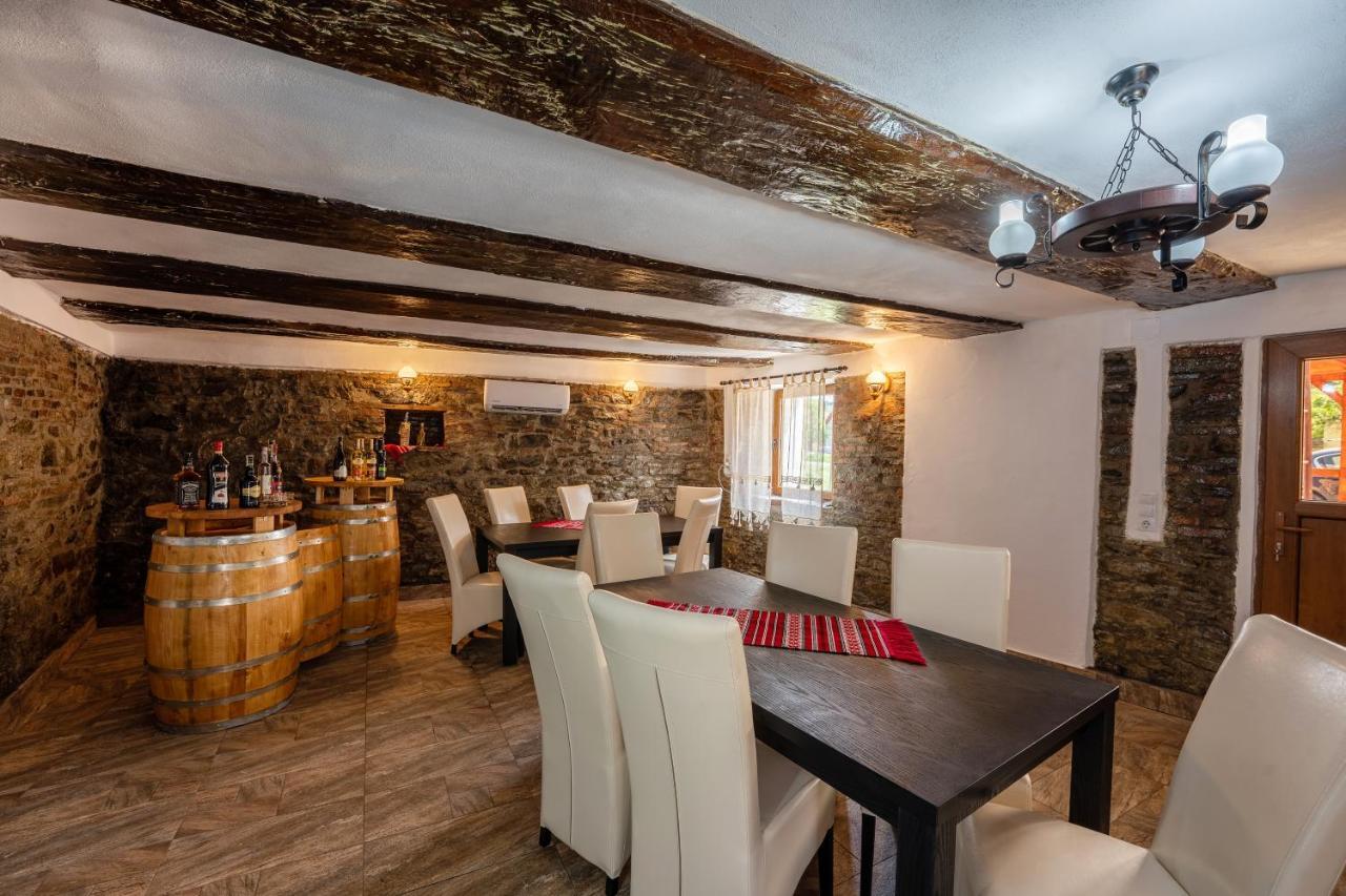 Casa Brutarului Crit Hotel ภายนอก รูปภาพ